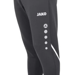 JAKO Trainingshose Pant Challenge (Double-Stretch-Knit, Atmungsaktiv, Hoher Tragekomfort) Lang Anthrazit/weiss Kinder 5 JAKO Trainingshose Pant Challenge (Double-Stretch-Knit, Atmungsaktiv, Hoher Tragekomfort) Lang Anthrazit/weiss Kinder -Head || Wilson || YONEX Verkaufsgeschäft Jako Trainingshose Challenge Kinder 8421 821 3 1200x1200 1